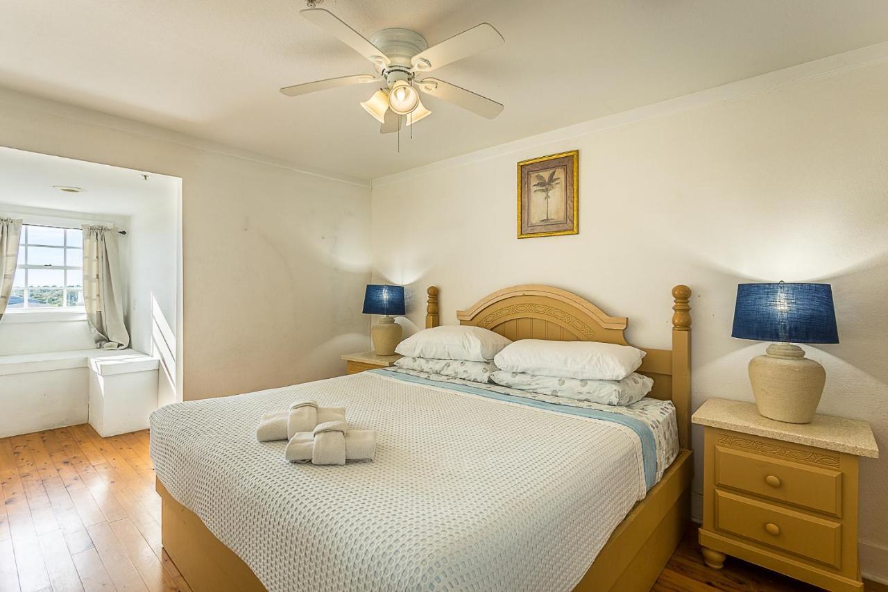 St George Inn St. George Island Bagian luar foto