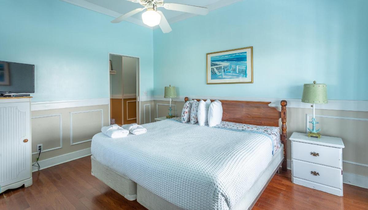 St George Inn St. George Island Bagian luar foto
