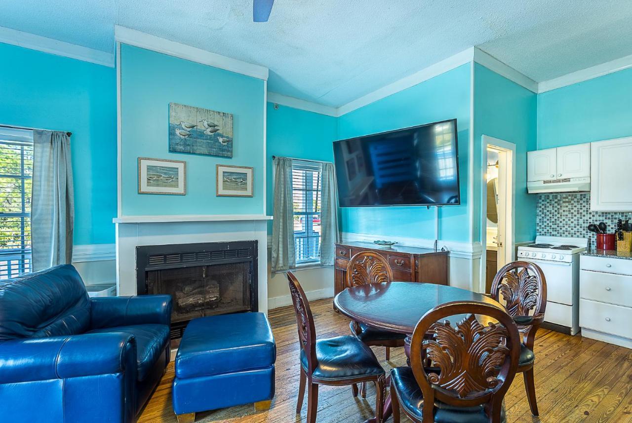 St George Inn St. George Island Bagian luar foto