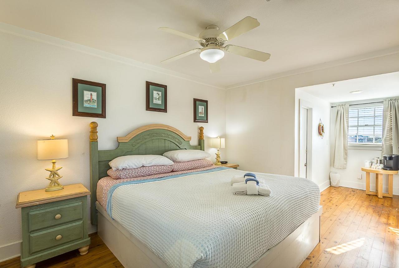St George Inn St. George Island Bagian luar foto
