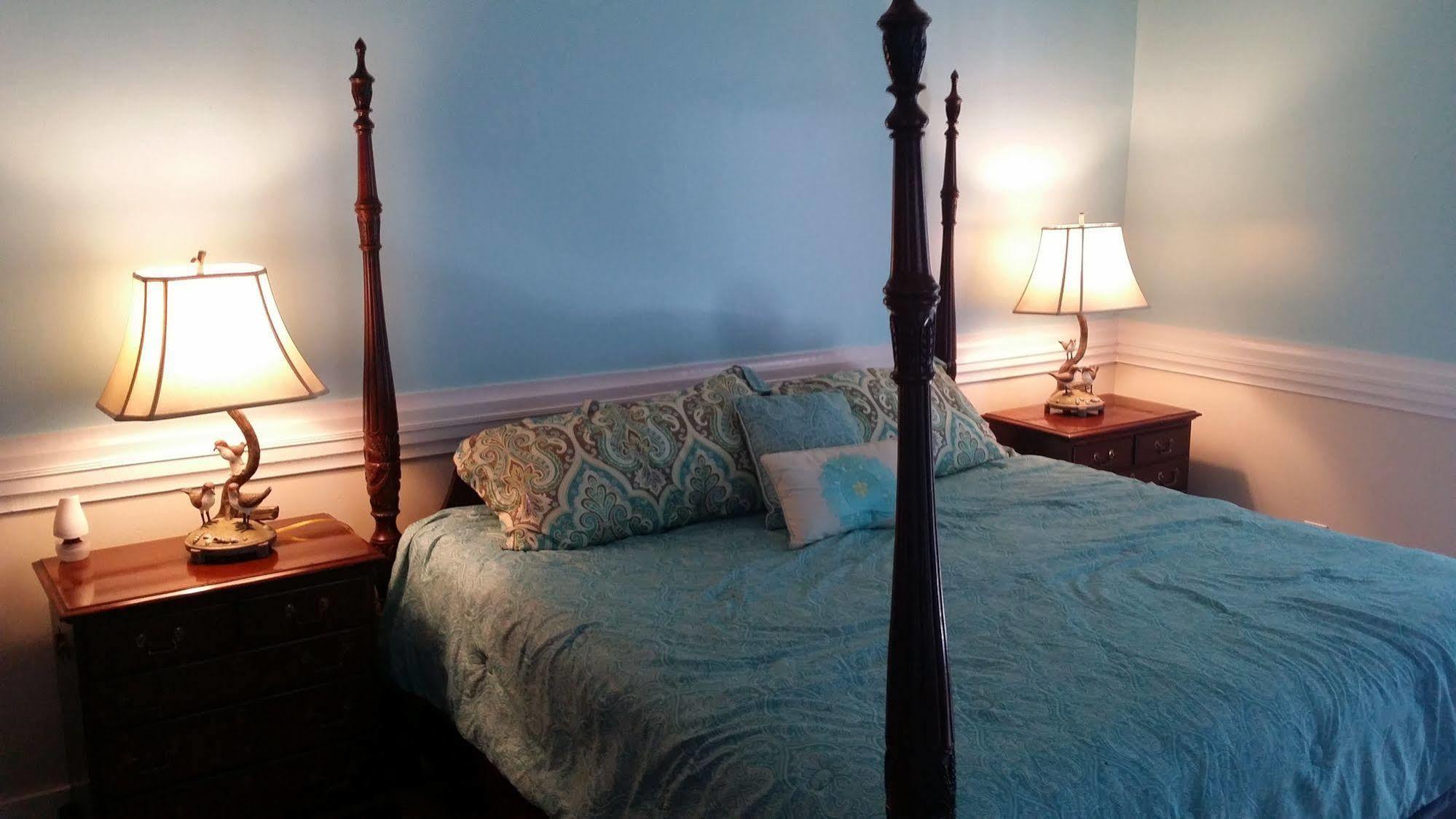 St George Inn St. George Island Bagian luar foto